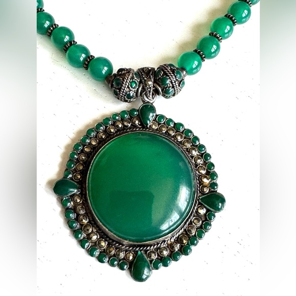 Antique and stunning apple green genuine jadeite handmade pendant necklace 18”in